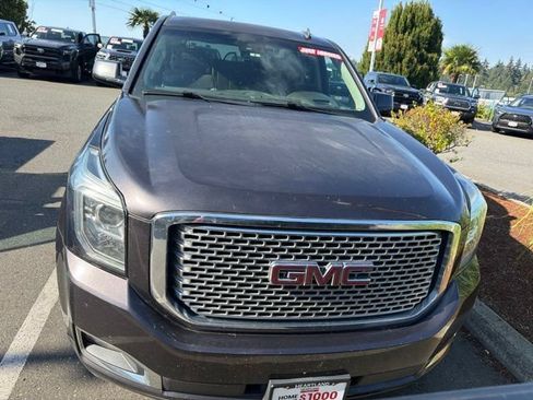 Used 2015 GMC Yukon XL Denali w/ Touring Package AWD/4WD image 2