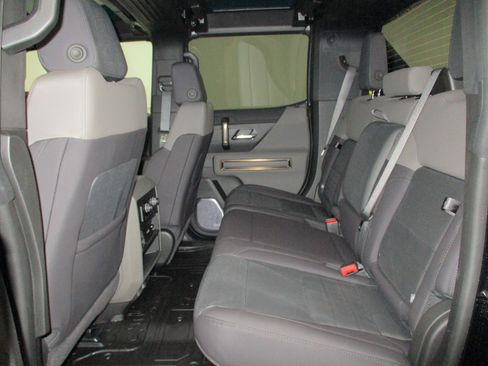 New 2025 GMC Hummer EV 3X w/ LPO, Dark Essentials Package image 31