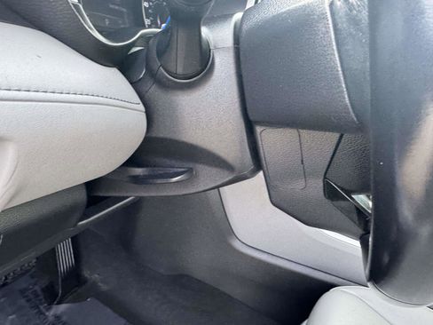 Certified 2021 Toyota Highlander XLE image 26