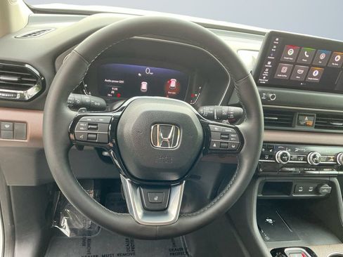 Used 2026 Honda Pilot Elite image 13