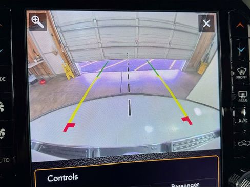 Used 2019 RAM 1500 Laramie Longhorn image 39