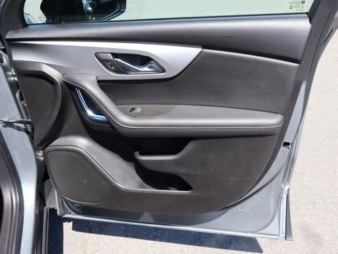 Used 2025 Chevrolet Blazer LT w/ Midnight/Sport Edition FWD image 35