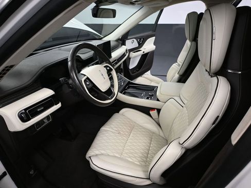 Used 2023 Lincoln Aviator Black Label w/ Dynamic Handling Package image 22