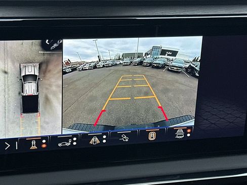 Used 2026 GMC Sierra 2500 AT4X image 19