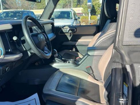 Certified 2022 Ford Bronco Wildtrak image 11