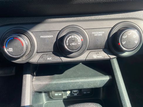 Used 2020 Kia Forte LXS FWD image 20