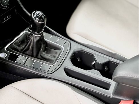 Used 2020 Volkswagen Jetta R-Line image 28