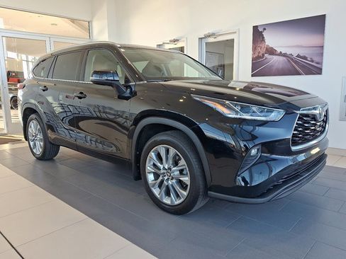 Used 2020 Toyota Highlander Limited image 1