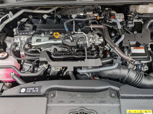 Used 2024 Toyota Prius LE image 34