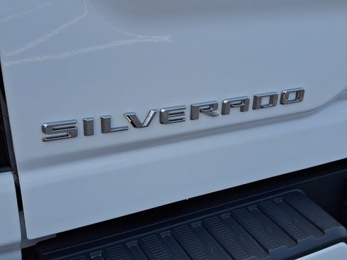 Used 2024 Chevrolet Silverado 3500 High Country w/ High Country Premium Package AWD/4WD image 33