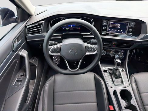 Used 2022 Volkswagen Jetta SE FWD image 15