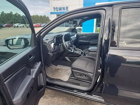 Used 2023 Chevrolet Colorado LT w/ LT Convenience Package II AWD/4WD image 12