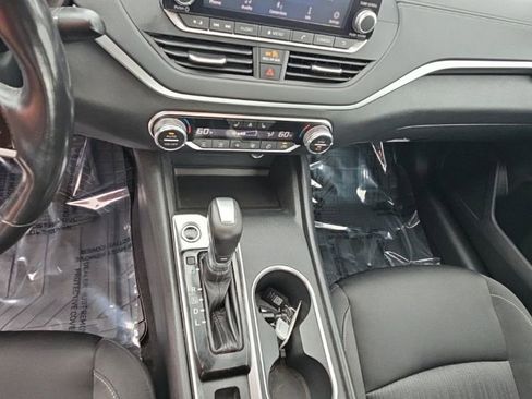 Used 2019 Nissan Altima 2.5 SV FWD image 19