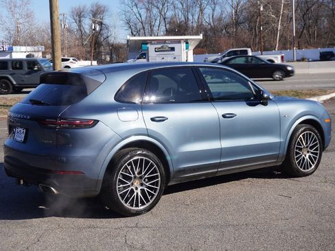 Used 2019 Porsche Cayenne E-Hybrid image 12
