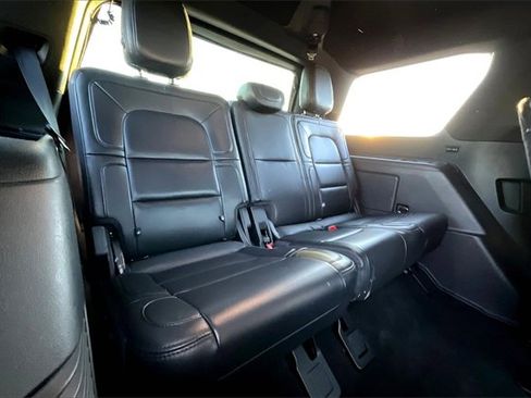 Used 2023 Lincoln Navigator Reserve image 26