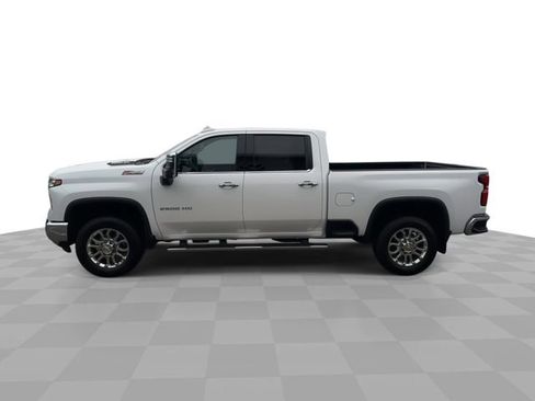 Used 2025 Chevrolet Silverado 2500 LTZ w/ LTZ Premium Package AWD/4WD image 5