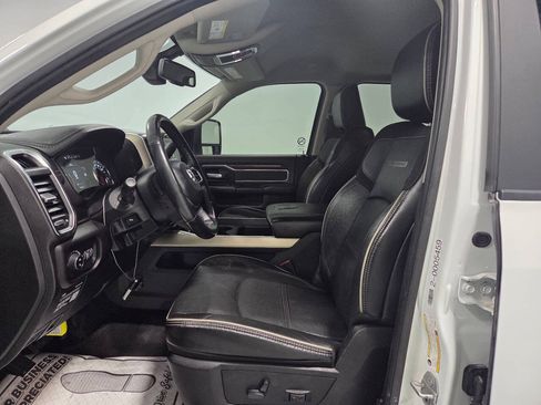 Used 2023 RAM 2500 Laramie AWD/4WD image 10