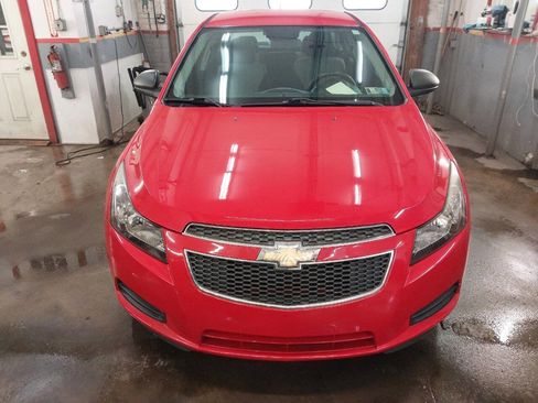 Used 2014 Chevrolet Cruze LS image 2