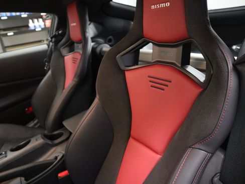 New 2025 Nissan Z NISMO w/ Floor Mat Package image 19