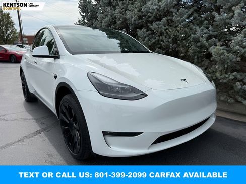 Used 2024 Tesla Model Y Long Range AWD/4WD image 12