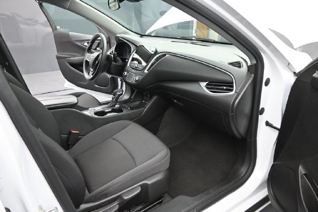 Used 2024 Chevrolet Malibu LT FWD image 24