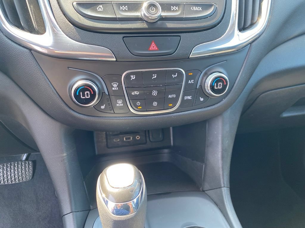 Used 2020 Chevrolet Equinox LT FWD image 21