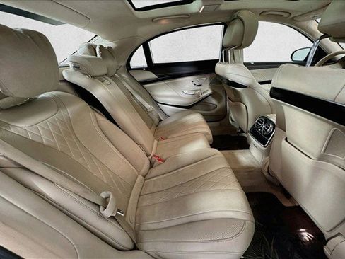 Used 2018 Mercedes-Benz S 560 Sedan image 26