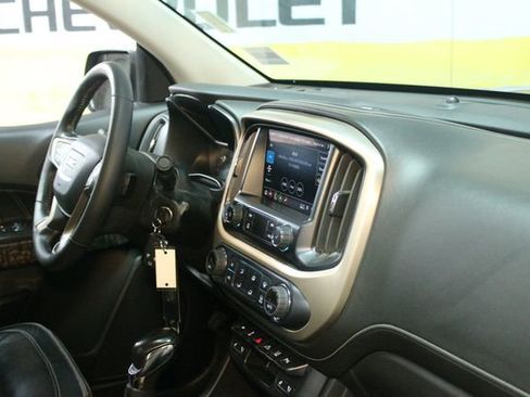 Used 2022 GMC Canyon Denali image 10