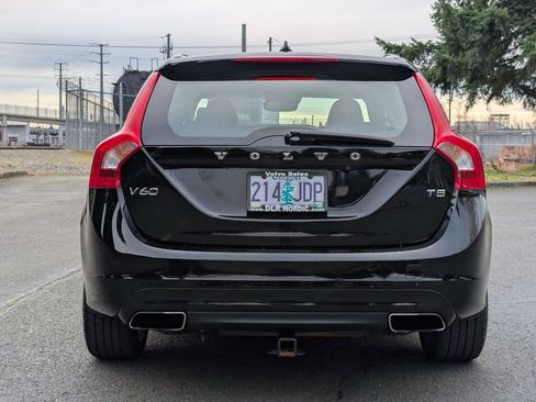 Used 2015 Volvo V60 T5 Platinum image 6