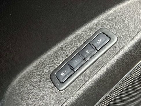 Used 2016 GMC Yukon SLT w/ Open Road Package image 19