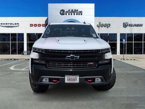 Used 2022 Chevrolet Silverado 1500 LT Trail Boss w/ Bed Protection Package AWD/4WD image 12