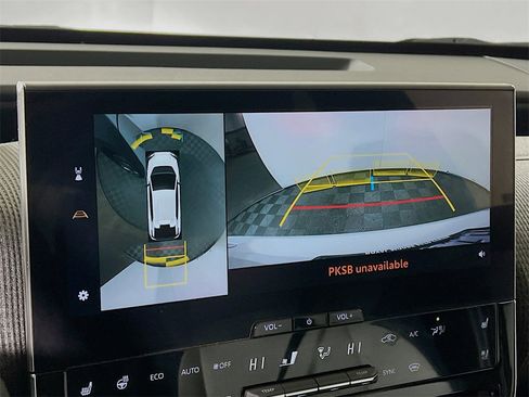 Used 2023 Subaru Solterra AWD image 13