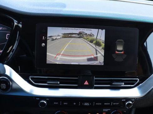 Used 2022 Kia Niro EX Premium FWD image 30