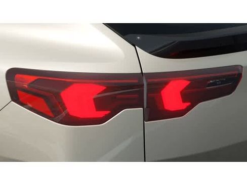 New 2026 BMW X2 xDrive28i w/ Technology Package image 8