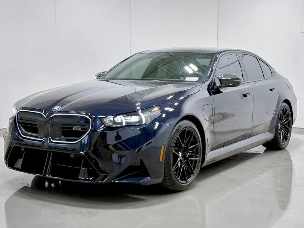 Used 2026 BMW M5 w/ Executive Package AWD/4WD image 6