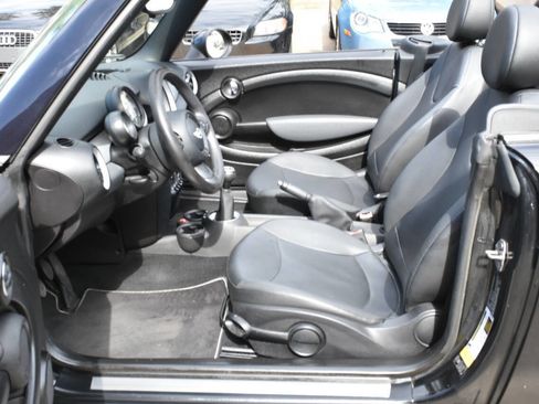Used 2012 MINI Cooper Convertible image 22