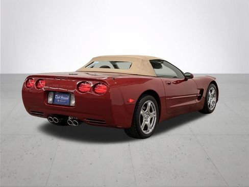 Used 1998 Chevrolet Corvette Convertible w/ Memory Pkg RWD image 10