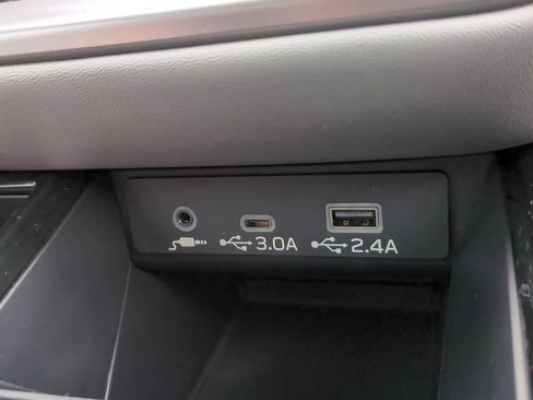 Used 2025 Subaru Legacy Premium image 31