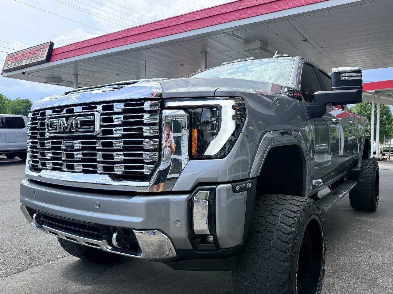 Used 2024 GMC Sierra 2500 Denali w/ Denali Reserve Package AWD/4WD image 19