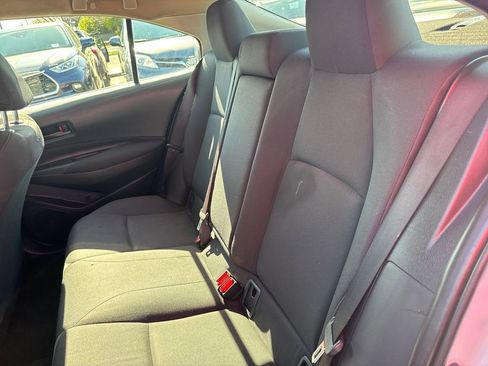 Used 2022 Toyota Corolla LE FWD image 36