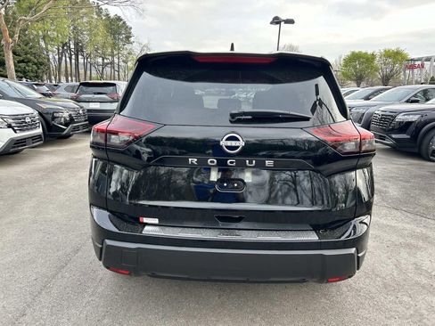 New 2026 Nissan Rogue SV FWD image 6
