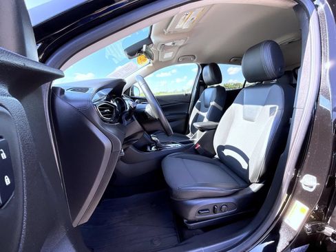 Used 2023 Buick Encore GX Select w/ Safety Package II AWD/4WD image 10
