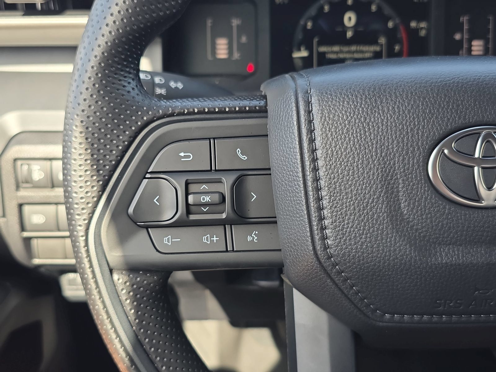 New 2026 Toyota Tacoma SR AWD/4WD image 13