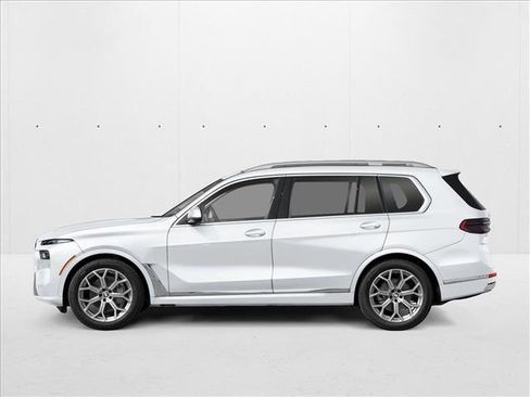 New 2027 BMW X7 M60i w/ Climate Comfort Package AWD/4WD image 3