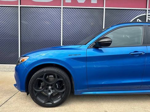 Used 2023 Alfa Romeo Stelvio Estrema AWD/4WD image 16