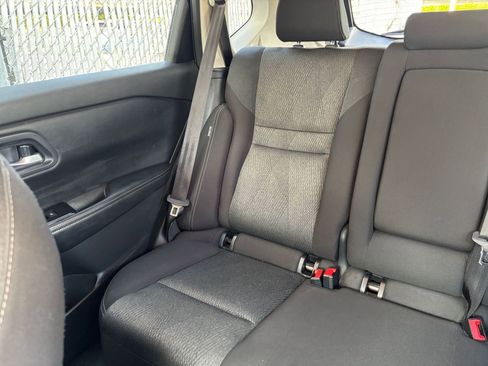 Used 2025 Nissan Rogue SV FWD image 41