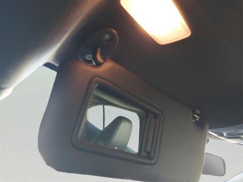 Used 2020 Toyota Corolla XSE image 25