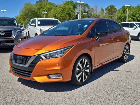 Certified 2021 Nissan Versa SR image 3