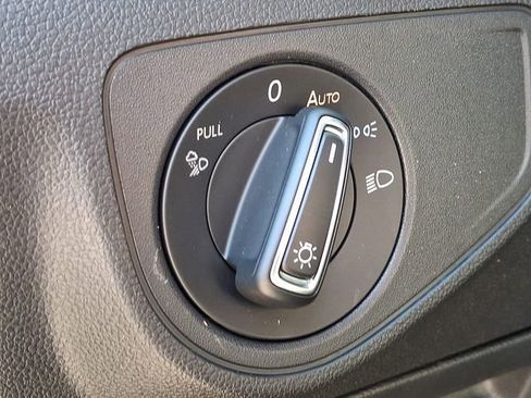 Used 2021 Volkswagen Atlas SE w/ Panoramic Sunroof Package image 25