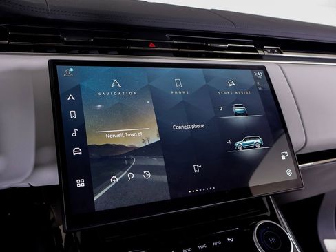 Used 2023 Land Rover Range Rover Sport SE image 13